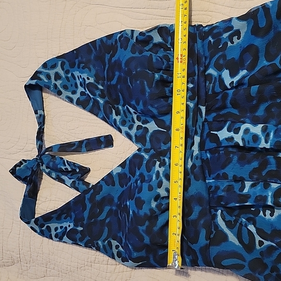 Le Chateau blue leopard print halter dress, lined, flowy and pretty. Medium - Picture 3 of 6